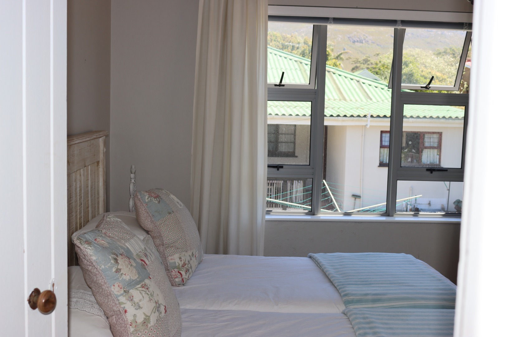 To Let 4 Bedroom Property for Rent in Klein Berlyn Western Cape